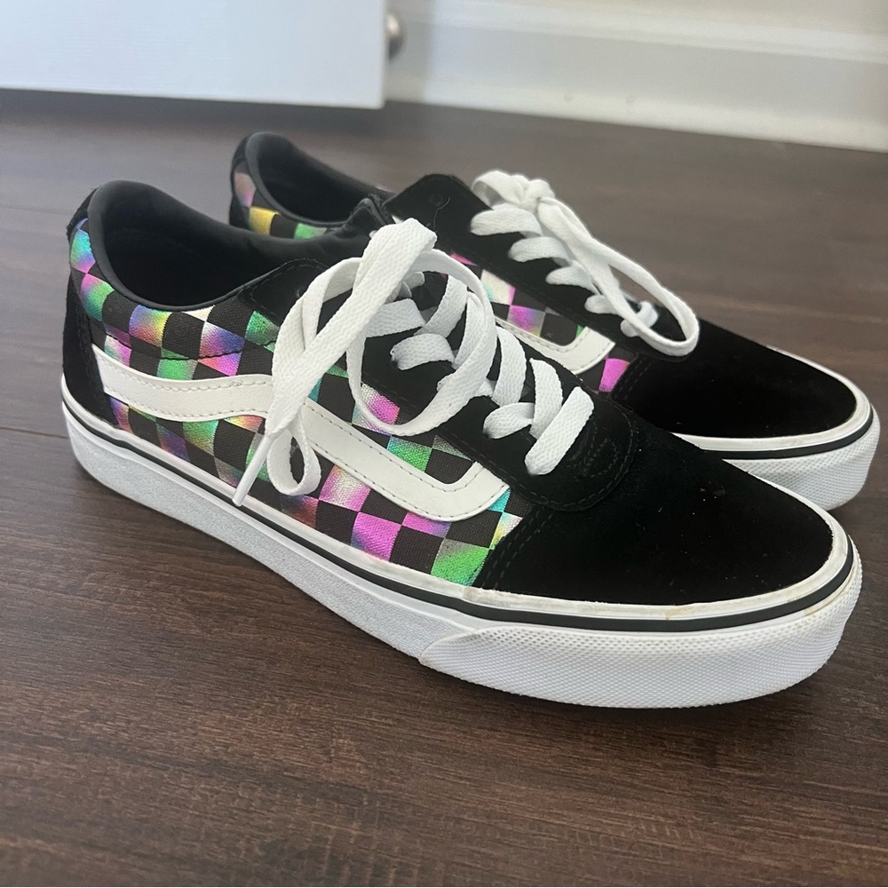 Women’s Vans sneakers. Size 7